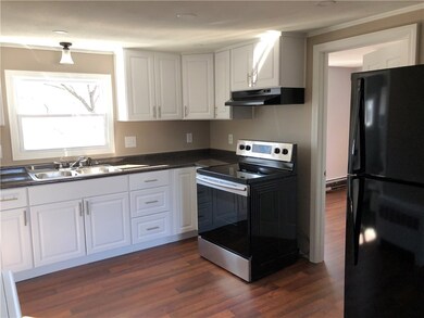 266 High St unit Upper R, Cumberland, RI 02864 - photo 3