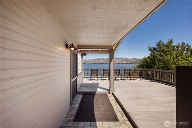 3150 S Lakeshore Rd, Chelan, WA 98816 - photo 4