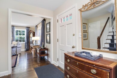 13 Dialstone Ln Riverside CT-large-007-1