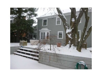 28 Sayles Ave, Pawtucket, RI 02860 - photo 4