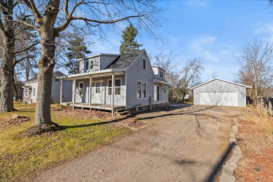 416 W Scott St, Stevens Point, WI 54481 - photo 2