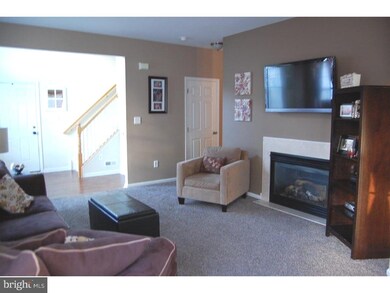 118 Bunker Hill Ct, Woodbury, NJ 08096 - photo 2