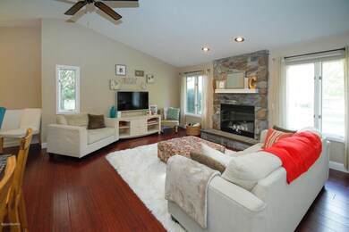 22193 Robinsway-106