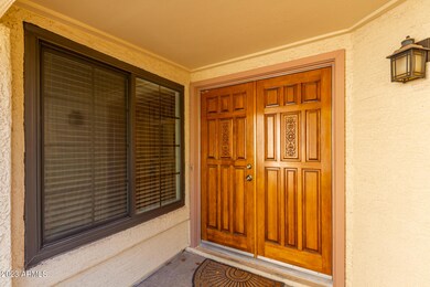 8873Myrtle_FrontDoor