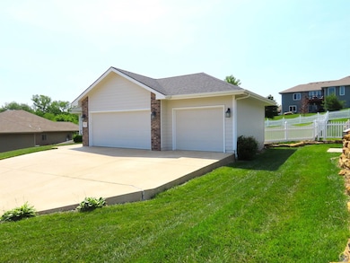 6213 SW 48th Place, Topeka, KS 66610 - photo 2