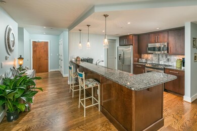4_Cherokee_Blvd_406_05