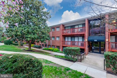 53 Skyhill Rd unit 102, Alexandria, VA 22314 - photo 2