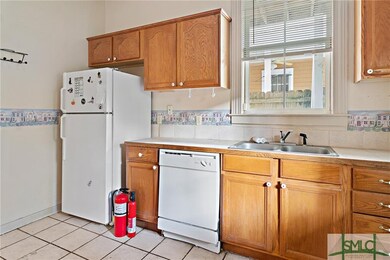 527 E Broad St, Savannah, GA 31401 - photo 7