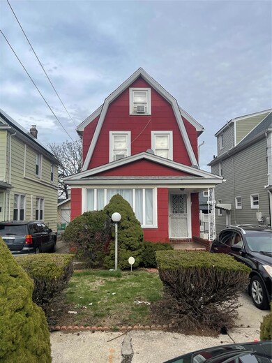 10925 208th St, Queens Village, NY 11429 - photo 2