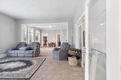 03-107 S 4th St_003