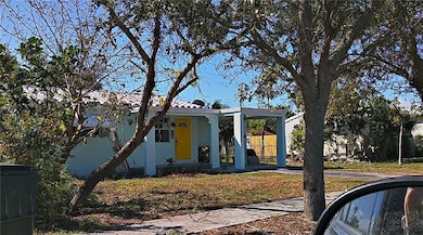 251 SW 9th St, Dania, FL 33004 - photo 4