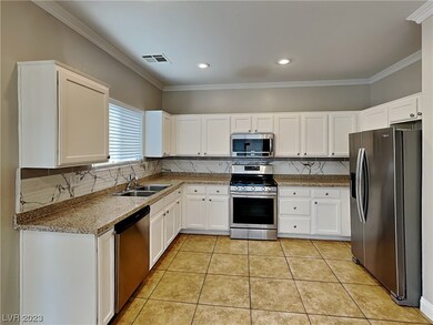 5845 Parrot Cove Ct, Las Vegas, NV 89139 - photo 6