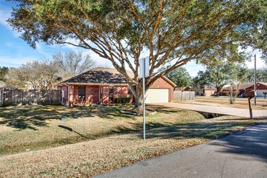 3089 County Road 855c, Alvin, TX 77511 - photo 6