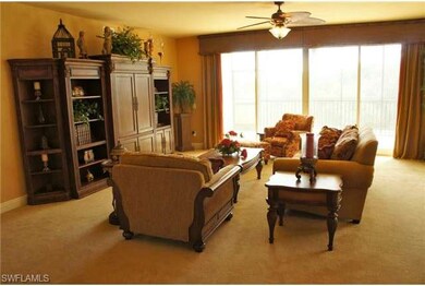 Large Grand Salon