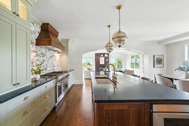 197 Winchester St unit 197, Brookline, MA 02446 - photo 2