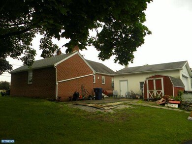 233 E Noble Ave, Shoemakersville, PA 19555 - photo 6