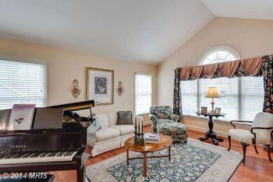 8111 Glenhurst Dr, Fairfax Station, VA 22039 - photo 4