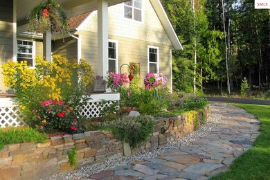 541 Forest Knolls Dr, Sandpoint, ID 83864 - photo 2