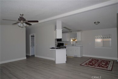 880 N Lake St unit 84, Hemet, CA 92544 - photo 6