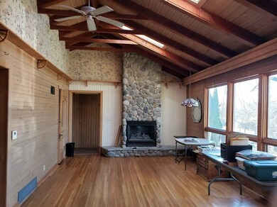 1519 Grand Blvd, Cedar Falls, IA 50613 - photo 4