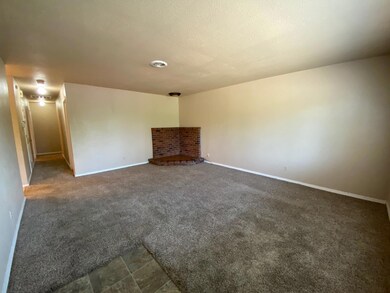 2233 Christian Ave, Redding, CA 96002 - photo 4