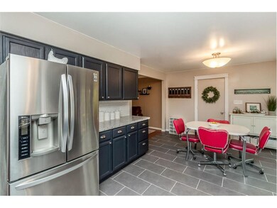 3817 Riverside Dr NE, Cedar Rapids, IA 52411 - photo 7