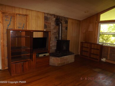 257 Silver Spring Blvd, Kunkletown, PA 18058 - photo 4