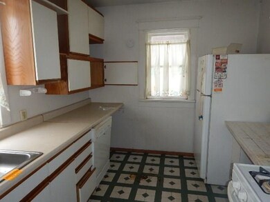 1534 6th Ave SE, Cedar Rapids, IA 52403 - photo 4