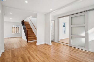 882 61st St, Emeryville, CA 94608 - photo 6