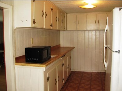 86 Cedar Ln, Rutland, VT 05701 - photo 4