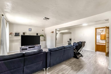 6171 N Calaveras St, Fresno, CA 93704 - photo 5