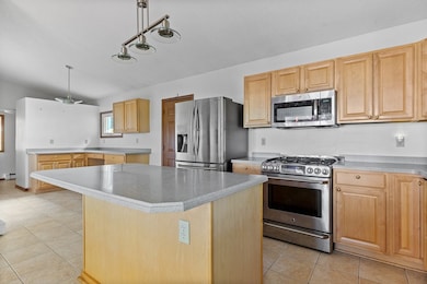 4072 S Shore Dr, Erie, PA 16505 - photo 5