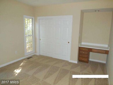 6402 Medallion Dr, Fredericksburg, VA 22407 - photo 5