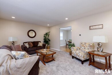 2617 Heather Ln, Bettendorf, IA 52722 - photo 3