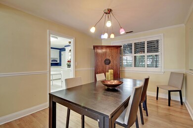 dinning to kitchen
