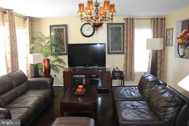 817 Tipton Rd, Middle River, MD 21220 - photo 5