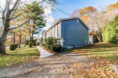 20 River Dr, Johnston, RI 02919 - photo 2