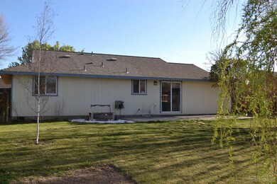 3247 SW Quartz Place, Redmond, OR 97756 - photo 4