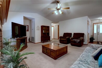 7 Presley Ln, Bella Vista, AR 72714 - photo 6