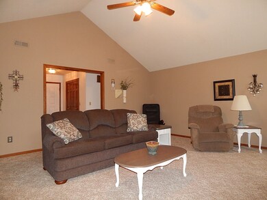 1526 Ridgewood Ln, Bluffton, IN 46714 - photo 7