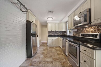 19 Fenway Dr, Framingham, MA 01701 - photo 7