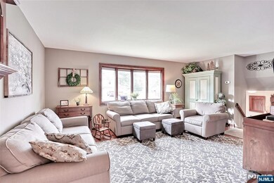 29 Rolling Hills Dr, Wayne, NJ 07470 - photo 6