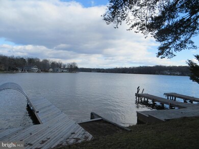 518 Harrison Cir, Locust Grove, VA 22508 - photo 2