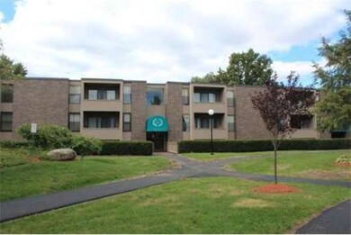 52 Shrewsbury Green Dr unit H, Shrewsbury, MA 01545 - photo 3