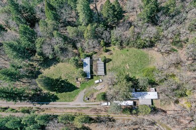 200 Opal Ln, Grants Pass, OR 97526 - photo 3