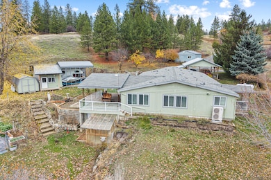 589 Highland Loop Rd, Kettle Falls, WA 99141 - photo 2