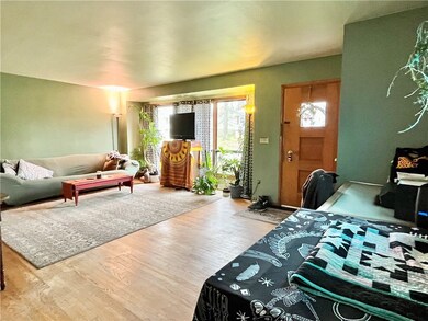 3526 W 33rd St, Erie, PA 16506 - photo 4