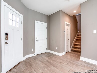 1434 E Sandalwood Ln, San Antonio, TX 78209 - photo 3