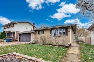 unlisted-address, Addison, IL 60101 - photo 2