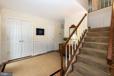 8528 Chase Glen Cir, Fairfax Station, VA 22039 - photo 7